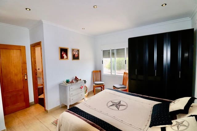 4 soveværelse Villa til salg i Albatera med swimmingpool - € 540.000 (Ref: 10028737)