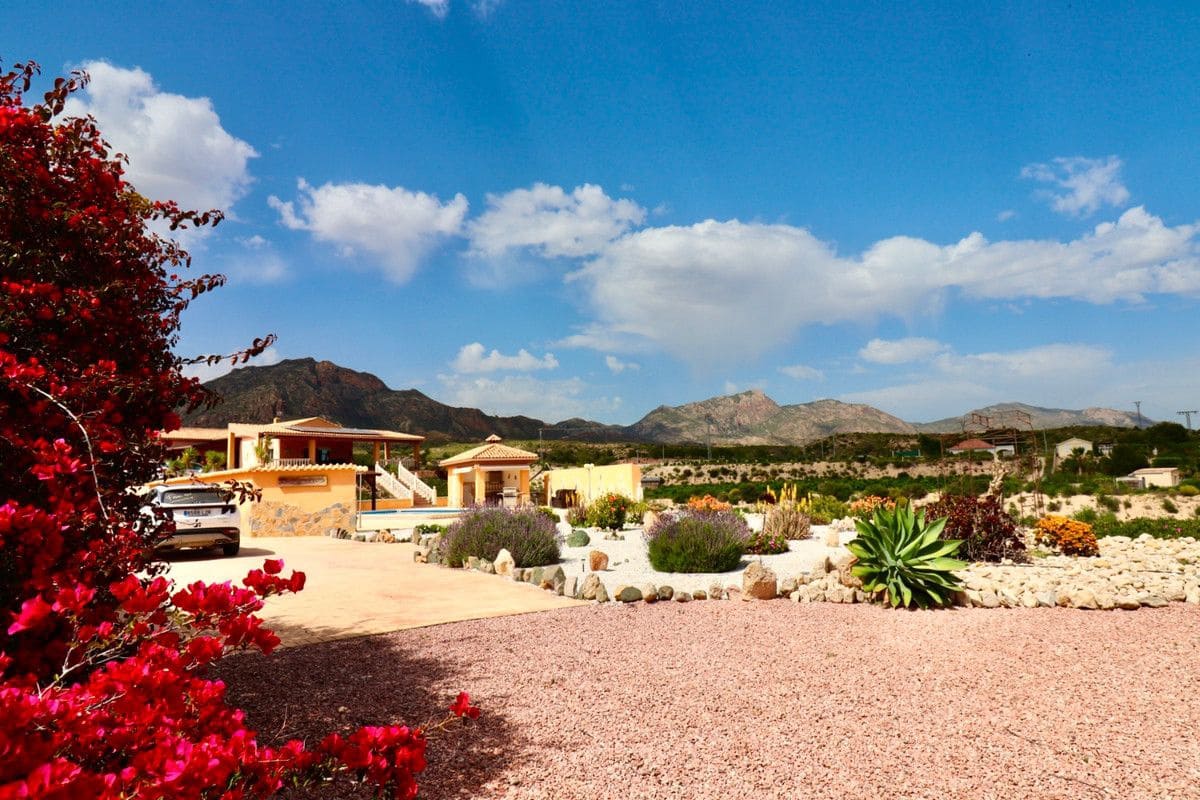 4 quarto Moradia para venda em Albatera com piscina - 540 000 € (Ref: 10028737)