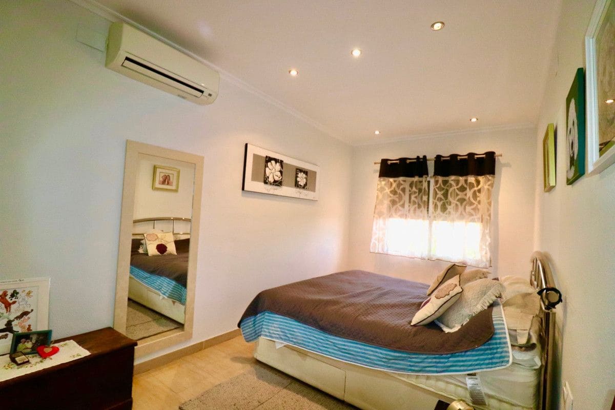 4 quarto Moradia para venda em Albatera com piscina - 540 000 € (Ref: 10028737)