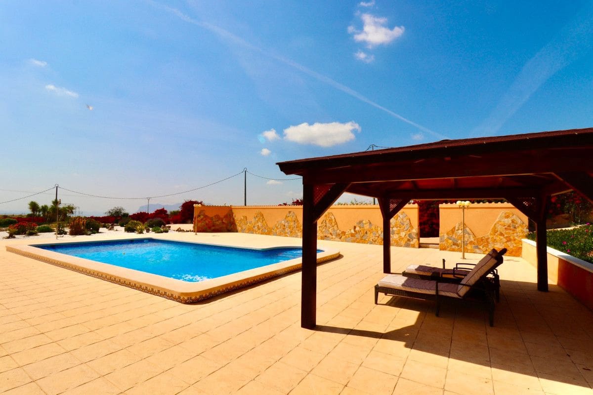 4 quarto Moradia para venda em Albatera com piscina - 540 000 € (Ref: 10028737)