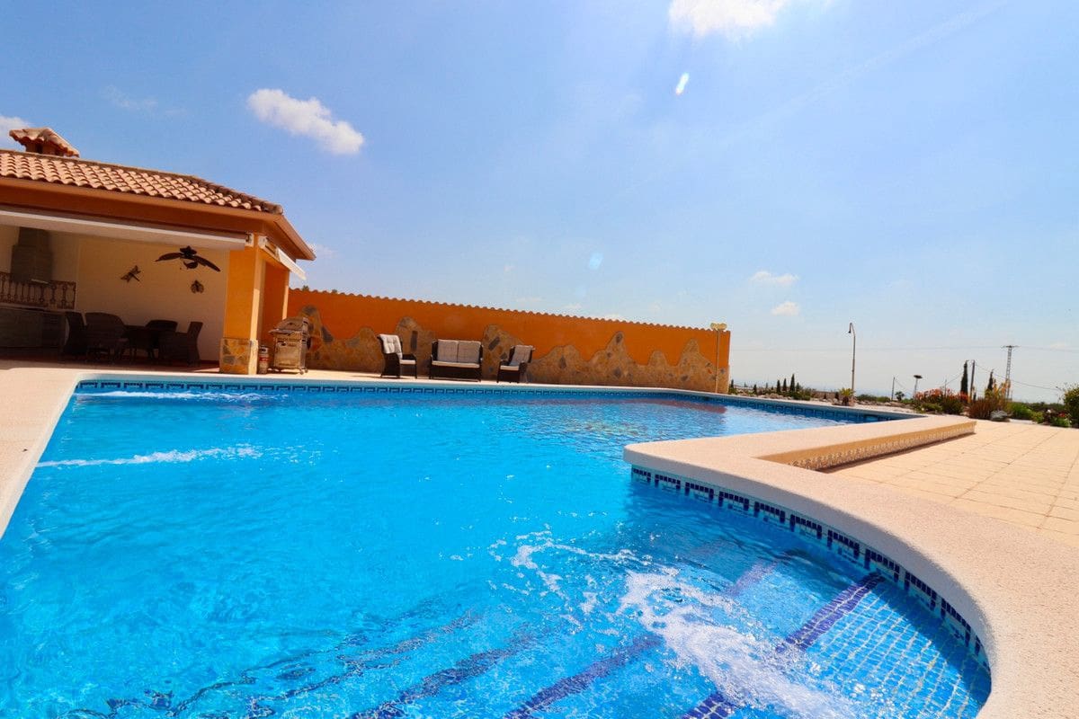 4 quarto Moradia para venda em Albatera com piscina - 540 000 € (Ref: 10028737)