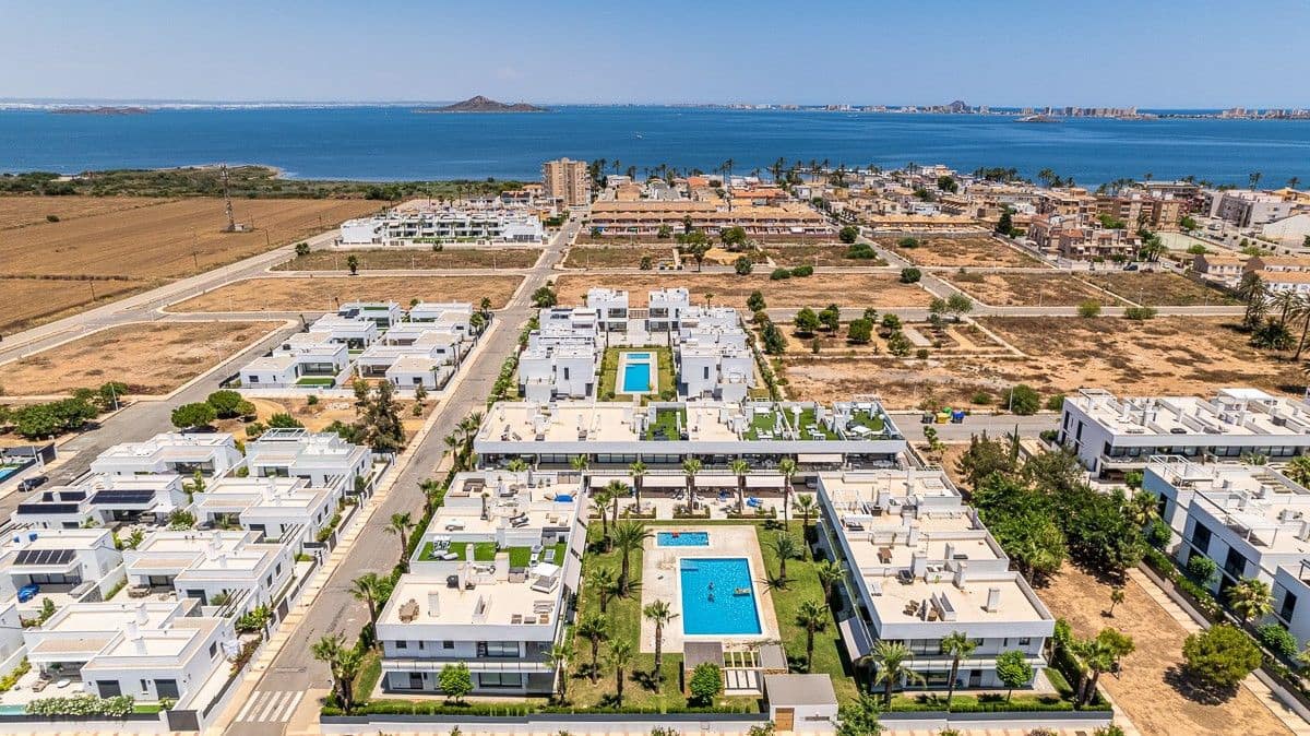 3 soveværelse Lejlighed til salg i Mar de Cristal med swimmingpool - € 329.000 (Ref: 10028740)