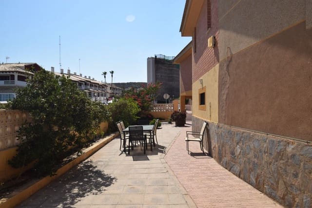 7 chambre Villa/Maison à vendre à Guardamar del Segura - 750 000 € (Ref: 10028746)