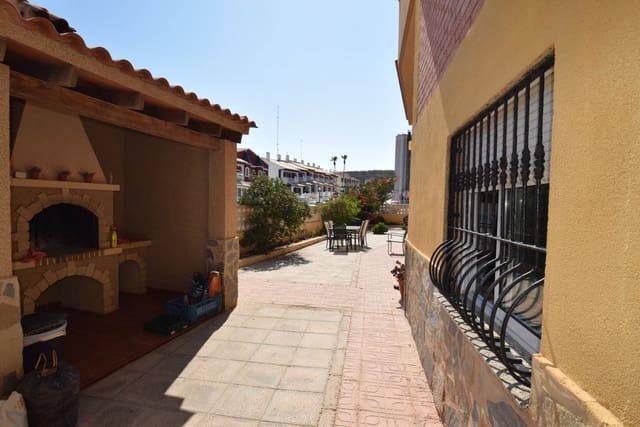 7 chambre Villa/Maison à vendre à Guardamar del Segura - 750 000 € (Ref: 10028746)