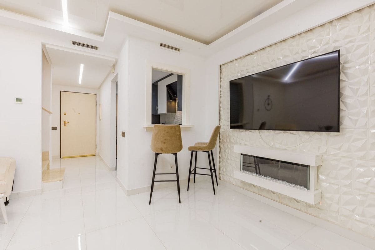 2 sovrum Hus till salu i Roda - 235 000 € (Ref: 10028752)