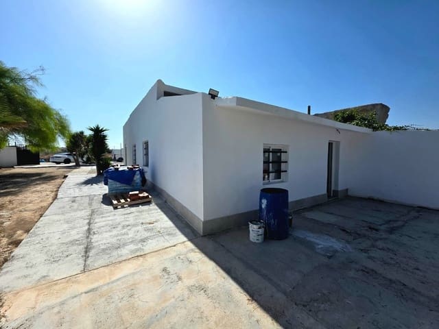 4 slaapkamer Finca/Landhuis te koop in Formentera del Segura - € 305.000 (Ref: 10028753)