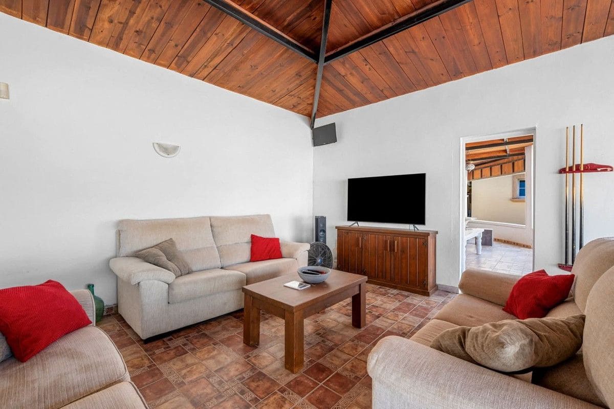 6 slaapkamer Finca/Landhuis te koop in Almoradi met zwembad - € 595.000 (Ref: 10028754)