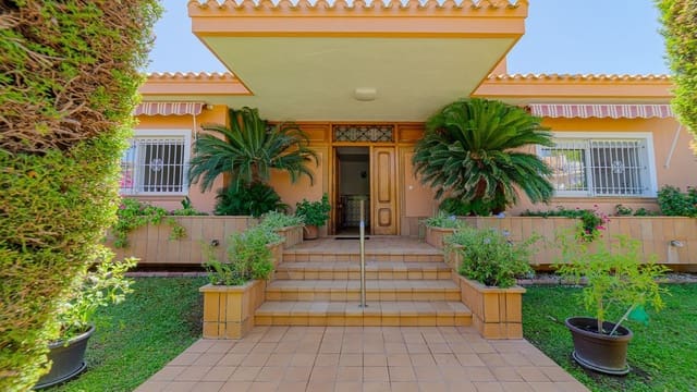 7 bedroom Villa for sale in Campoamor, Orihuela - € 1,650,000 (Ref: 10028756)