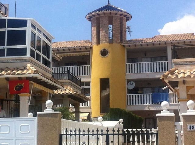 2 slaapkamer Appartement te koop in Cabo Roig, Orihuela met zwembad - € 165.000 (Ref: 10028759)