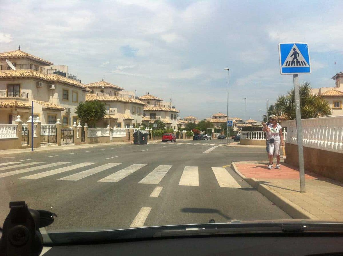 2 slaapkamer Appartement te koop in Cabo Roig met zwembad - € 165.000 (Ref: 10028759)
