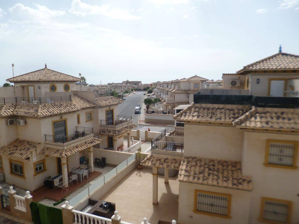 2 slaapkamer Appartement te koop in Cabo Roig met zwembad - € 165.000 (Ref: 10028759)