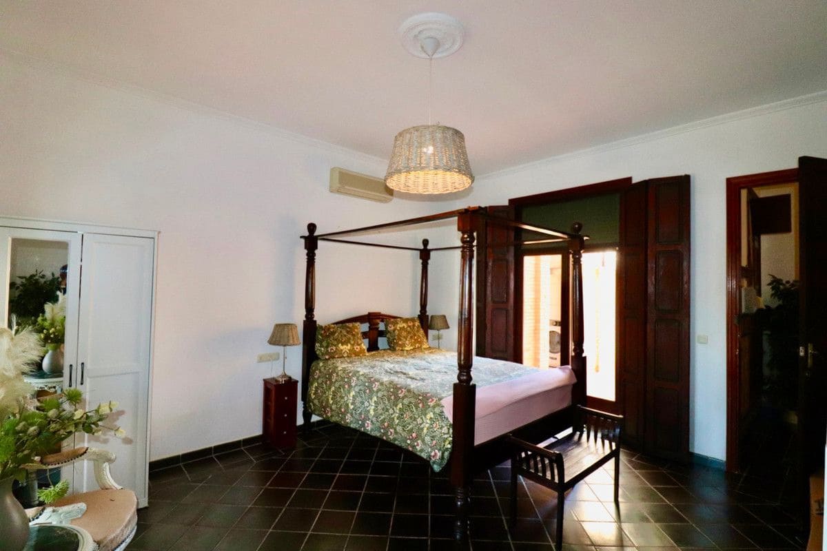 6 chambre Villa/Maison à vendre à Almoradi avec piscine - 599 000 € (Ref: 10028761)