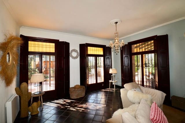 Chalet de 6 habitaciones en Almoradí en venta con piscina - 599.000 € (Ref: 10028761)