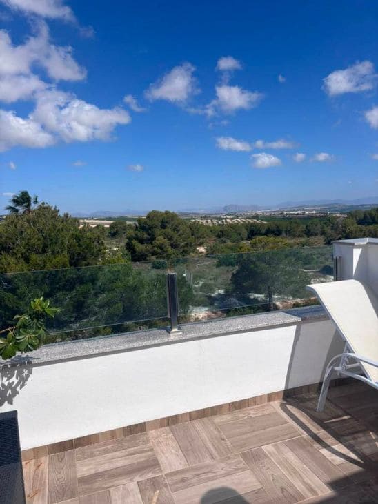 3 slaapkamer Villa te koop in Orihuela Costa met zwembad - € 325.000 (Ref: 10028764)