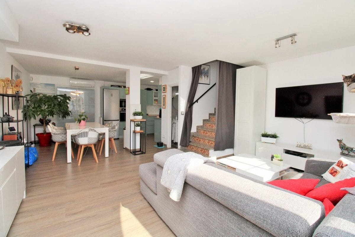 2 quarto Moradia Geminada para venda em Orihuela Costa - 279 900 € (Ref: 10028779)