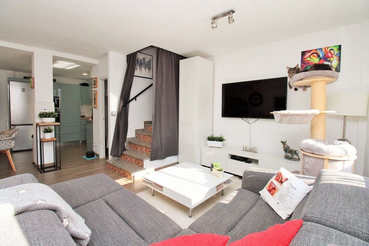 2 quarto Moradia Geminada para venda em Orihuela Costa - 279 900 € (Ref: 10028779)