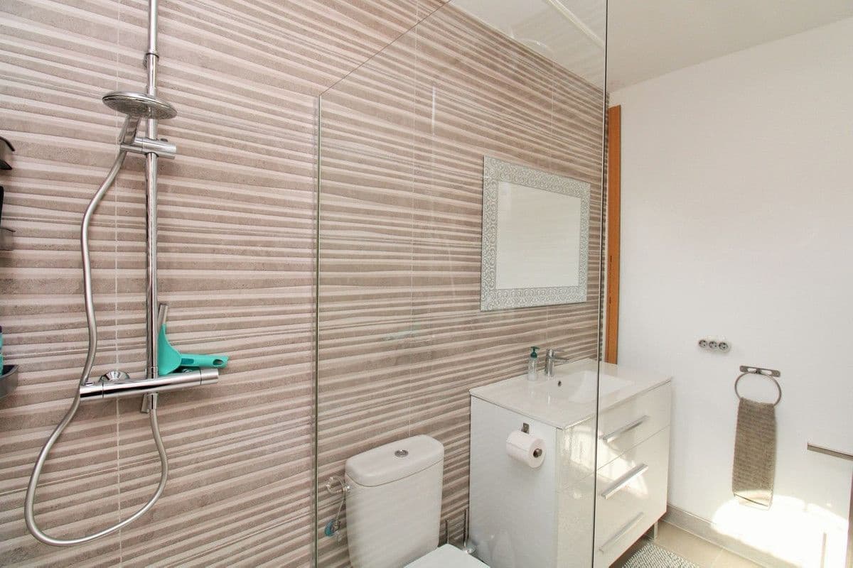2 quarto Moradia Geminada para venda em Orihuela Costa - 279 900 € (Ref: 10028779)