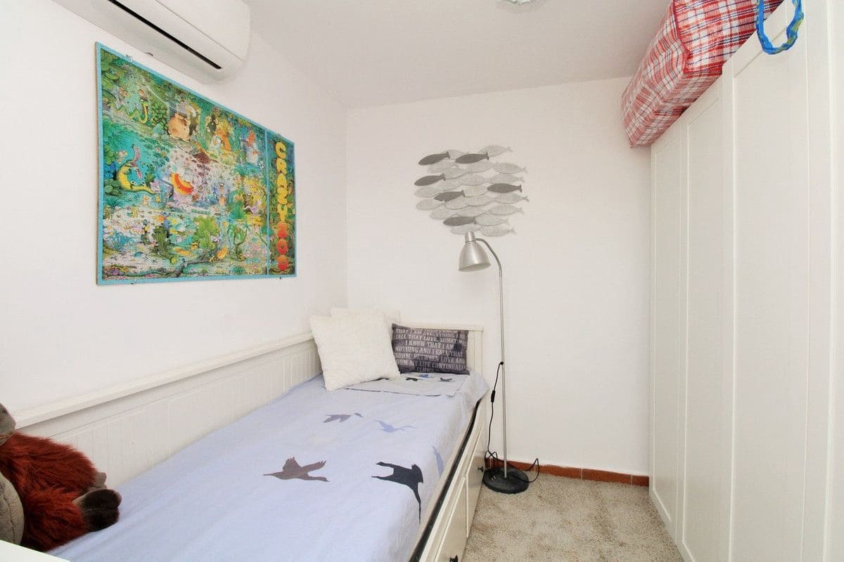 2 quarto Moradia Geminada para venda em Orihuela Costa - 279 900 € (Ref: 10028779)