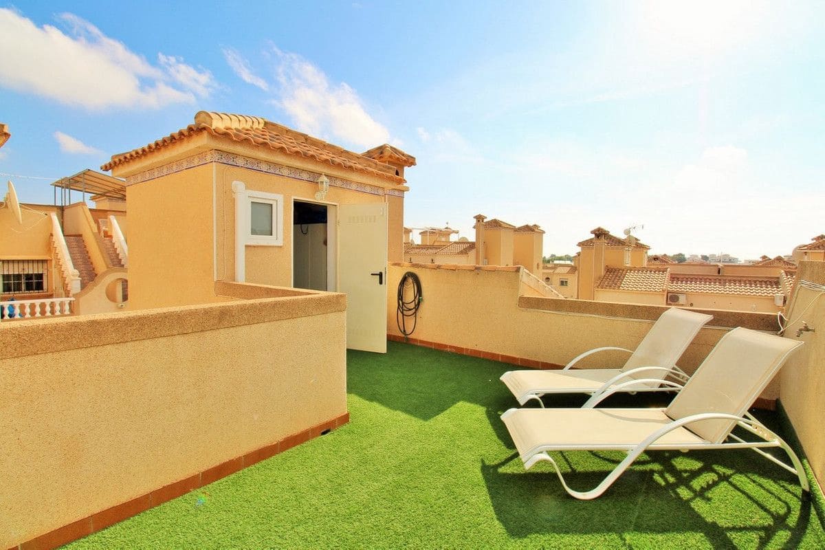 2 quarto Moradia Geminada para venda em Orihuela Costa - 279 900 € (Ref: 10028779)