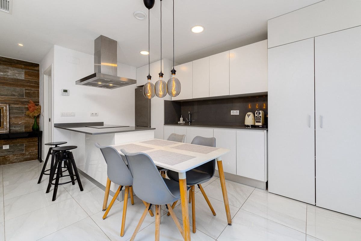 3 sovrum Hus till salu i Orihuela Costa - 325 000 € (Ref: 10028780)