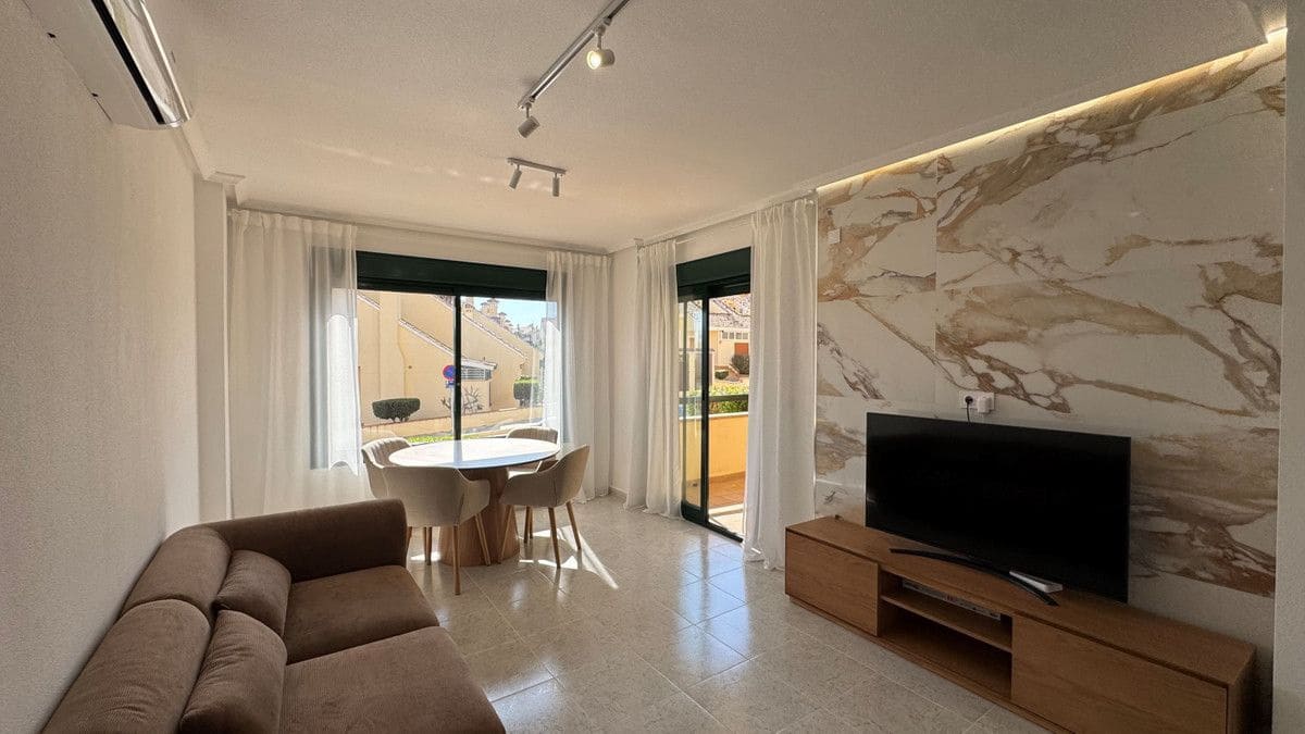 2 soveværelse Lejlighed til salg i Orihuela Costa - € 220.000 (Ref: 10028783)