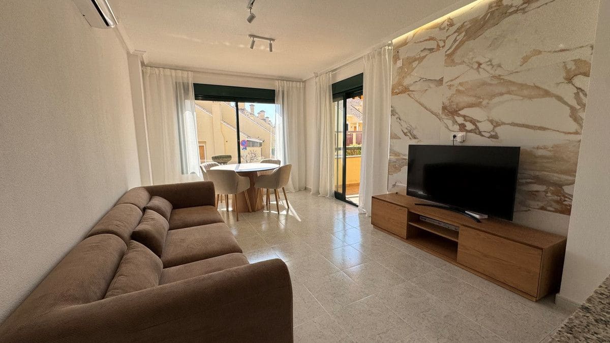 2 soveværelse Lejlighed til salg i Orihuela Costa - € 220.000 (Ref: 10028783)