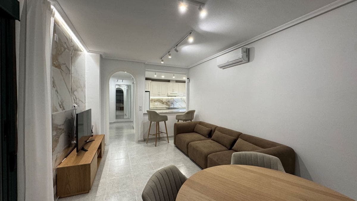 2 soveværelse Lejlighed til salg i Orihuela Costa - € 220.000 (Ref: 10028783)