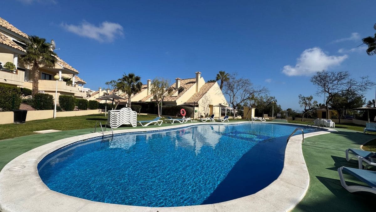 2 soveværelse Lejlighed til salg i Orihuela Costa - € 220.000 (Ref: 10028783)