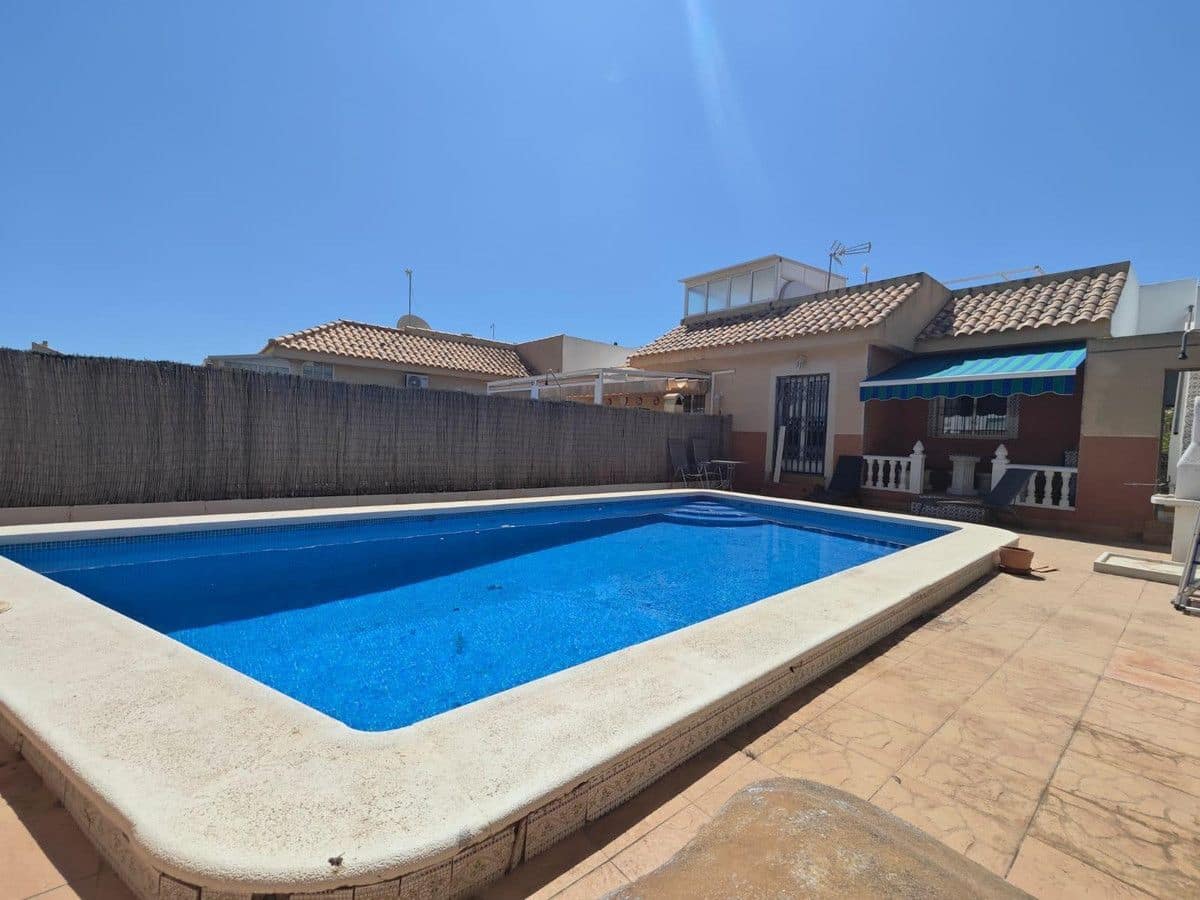 3 slaapkamer Huis te koop in La Zenia - € 285.000 (Ref: 10028809)
