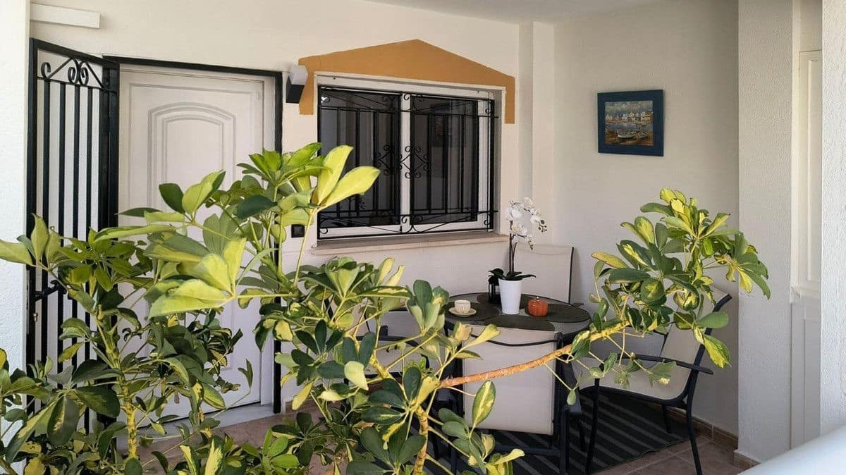 3 soveværelse Byhus til salg i Orihuela Costa - € 277.900 (Ref: 10028810)
