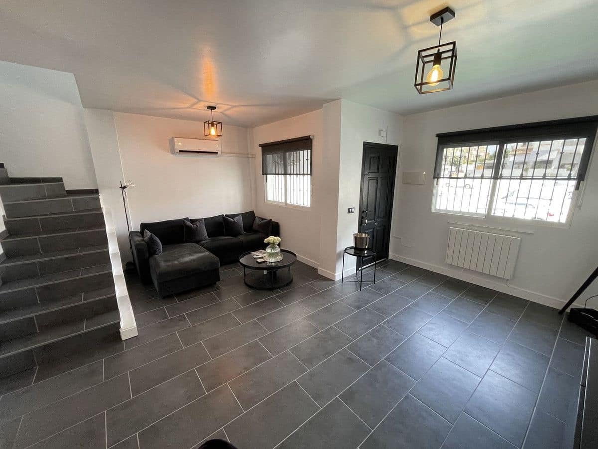 3 makuuhuone Omakotitalo myytävänä paikassa Daya Nueva mukana uima-altaan - 234 900 € (Ref: 10028818)