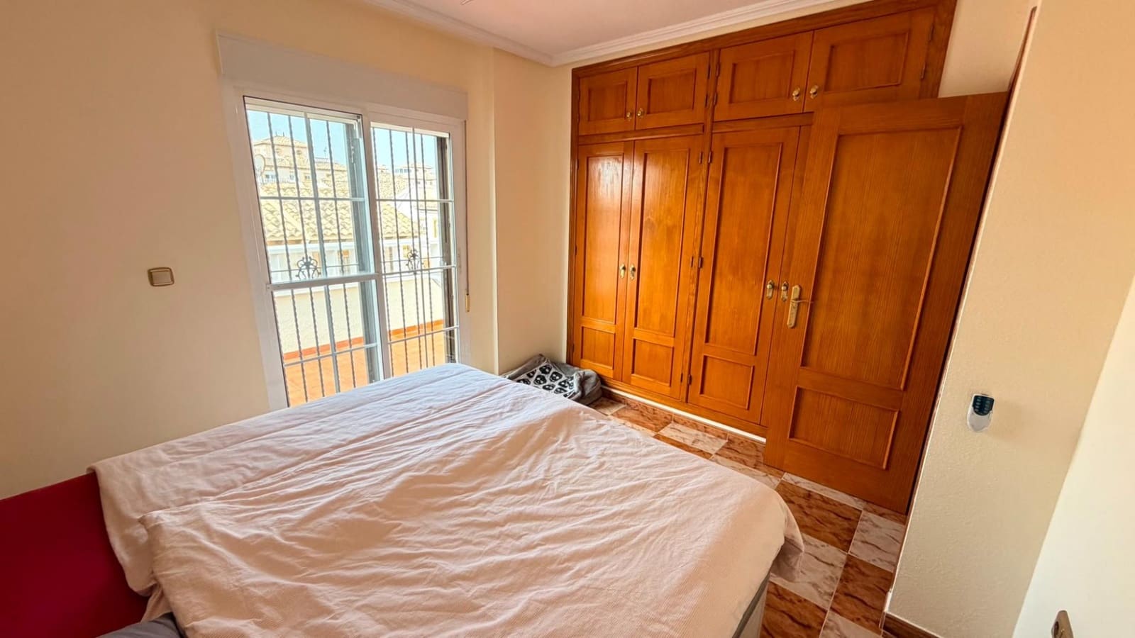 Pareado de 2 habitaciones en Orihuela Costa en venta - 239.000 € (Ref: 10028831)
