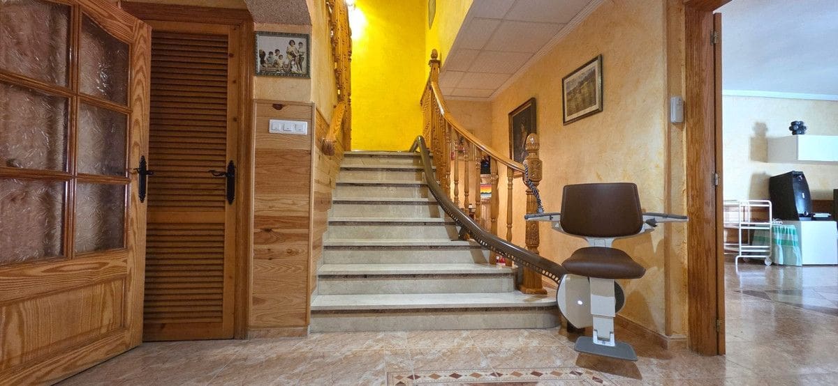 5 bedroom Semi-detached Villa for sale in San Isidro - € 325,000 (Ref: 10028836)