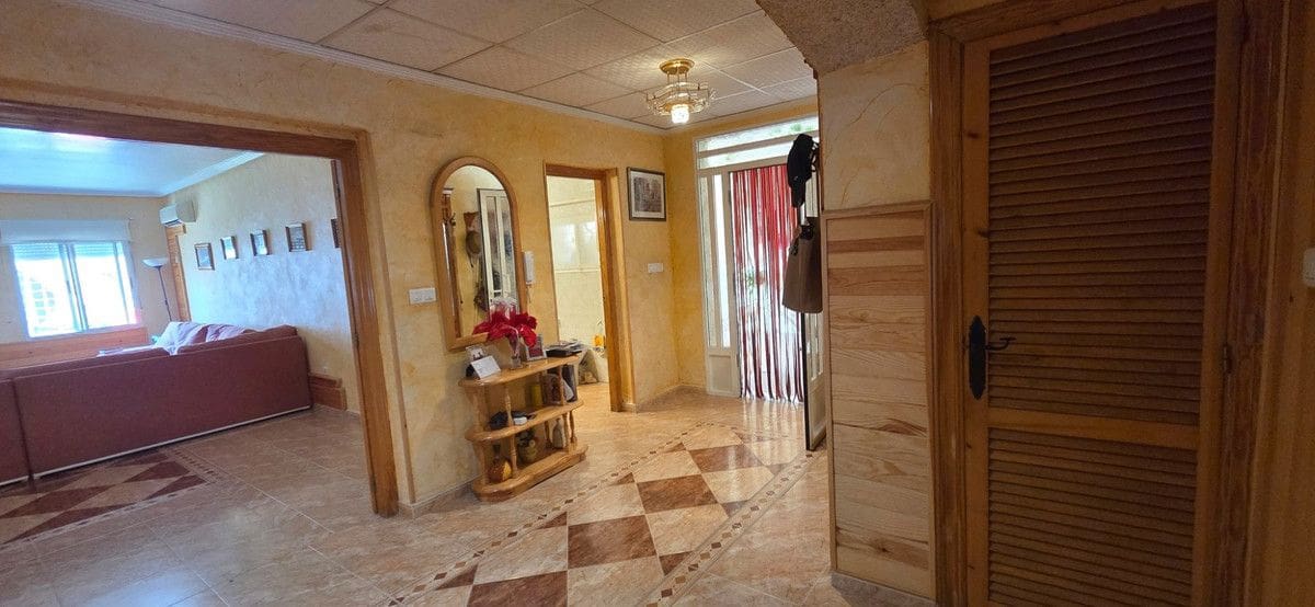 5 bedroom Semi-detached Villa for sale in San Isidro - € 325,000 (Ref: 10028836)