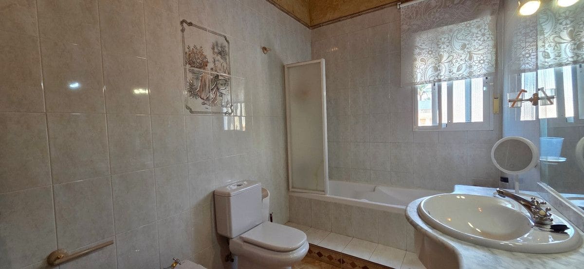 5 bedroom Semi-detached Villa for sale in San Isidro - € 325,000 (Ref: 10028836)
