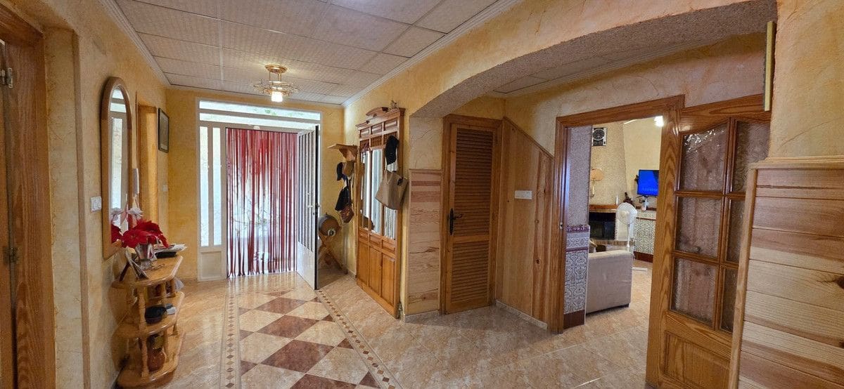 5 bedroom Semi-detached Villa for sale in San Isidro - € 325,000 (Ref: 10028836)
