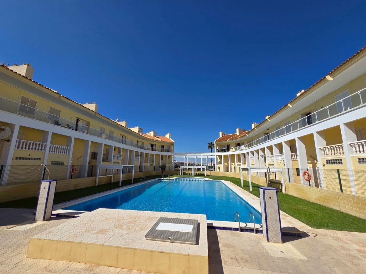 3 Zimmer Haus zu verkaufen in Torrevieja mit Pool - 349.900 € (Ref: 10028837)