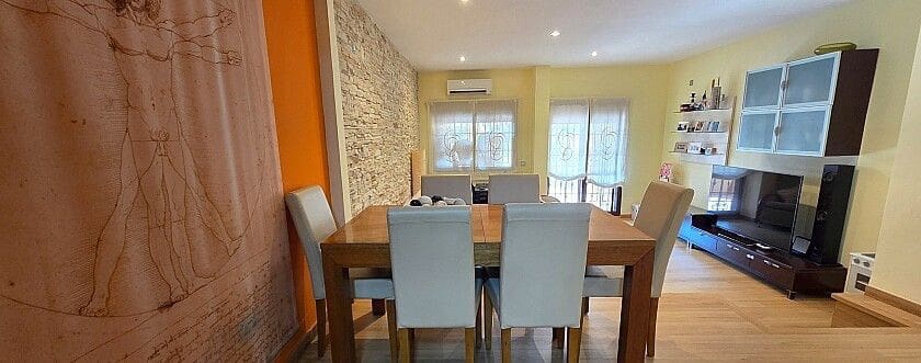 3 Zimmer Haus zu verkaufen in Torrevieja mit Pool - 349.900 € (Ref: 10028837)