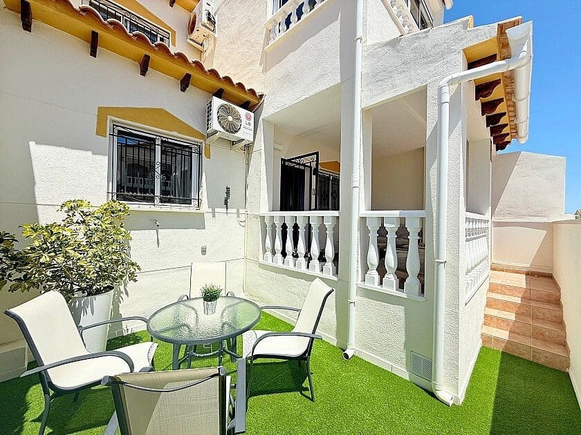 3 Zimmer Haus zu verkaufen in Orihuela Costa mit Pool - 288.000 € (Ref: 10028840)