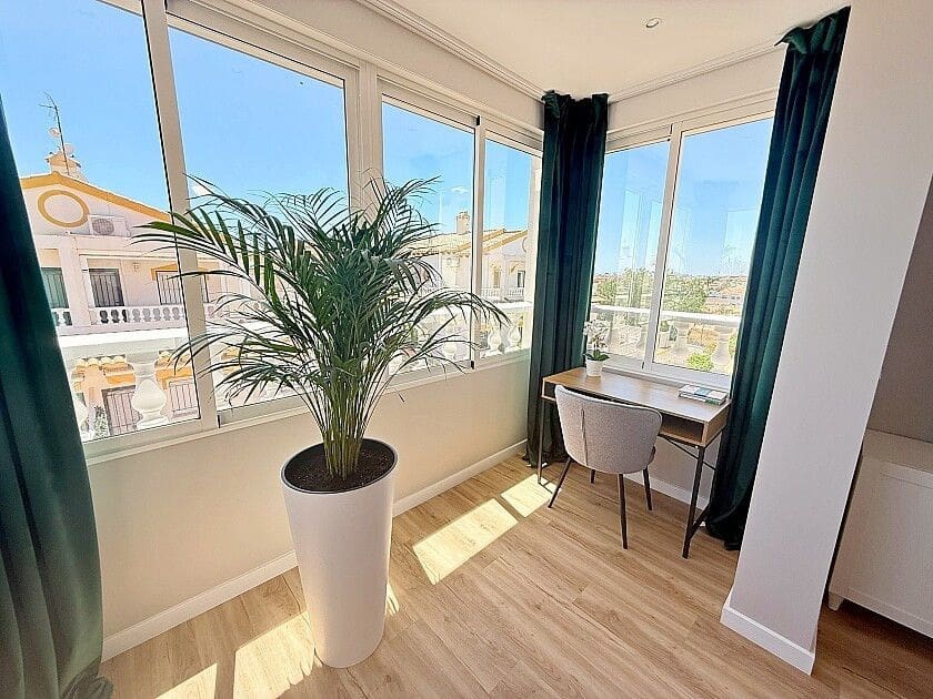 3 Zimmer Haus zu verkaufen in Orihuela Costa mit Pool - 288.000 € (Ref: 10028840)
