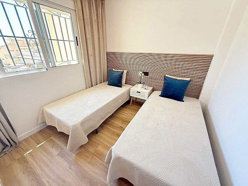 3 Zimmer Haus zu verkaufen in Orihuela Costa mit Pool - 288.000 € (Ref: 10028840)