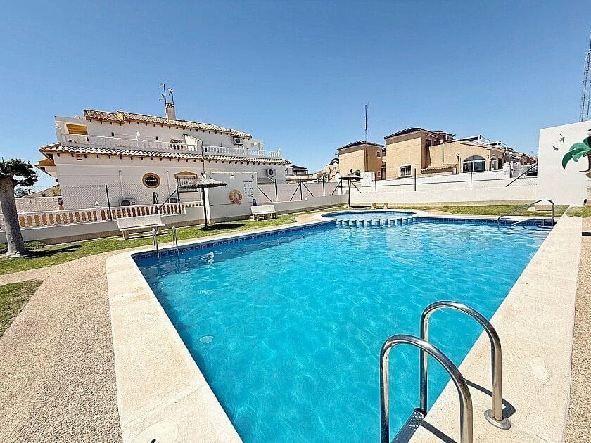 3 Zimmer Haus zu verkaufen in Orihuela Costa mit Pool - 288.000 € (Ref: 10028840)
