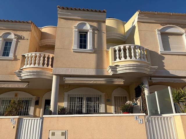 3 quarto Casa em Banda para venda em Almoradí com piscina - 234 950 € (Ref: 10028842)