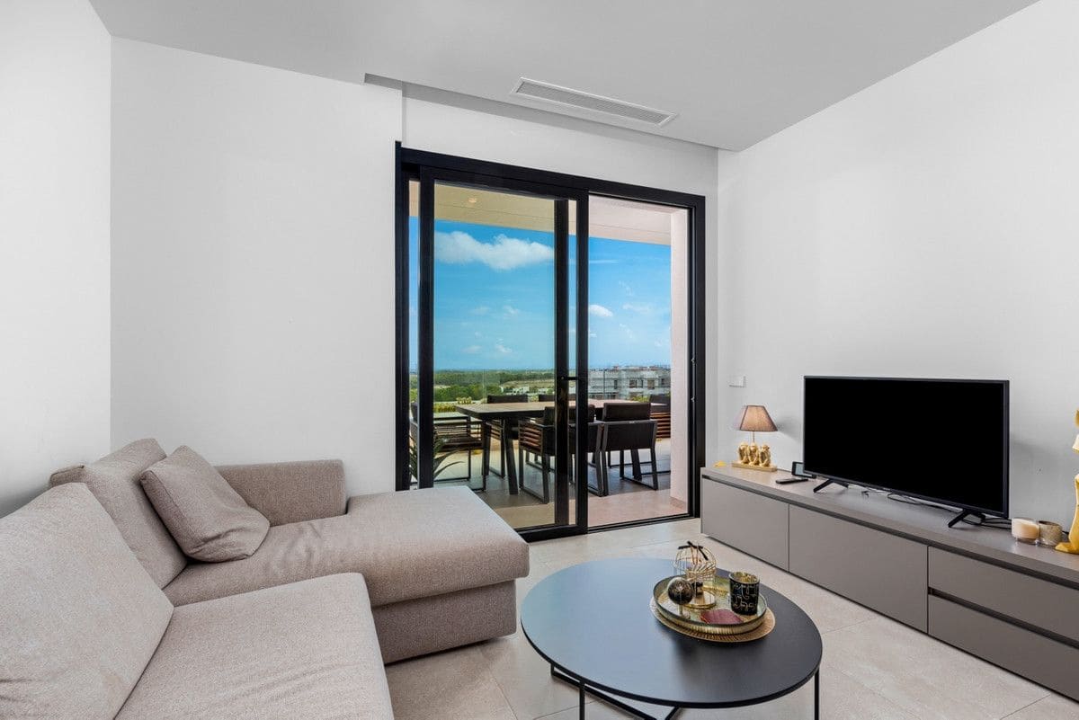 2 soverom Leilighet til salgs i Las Colinas Golf med svømmebasseng - € 479 000 (Ref: 10029464)