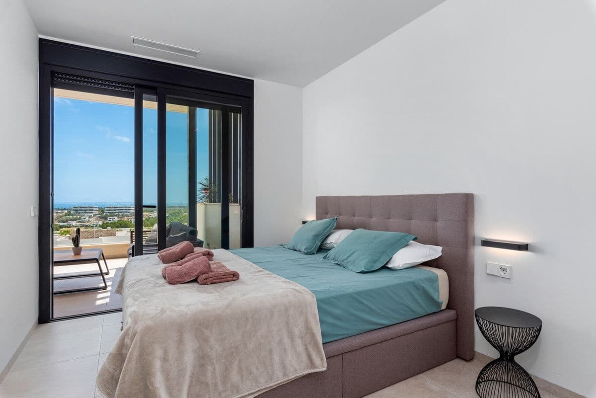 2 soverom Leilighet til salgs i Las Colinas Golf med svømmebasseng - € 479 000 (Ref: 10029464)
