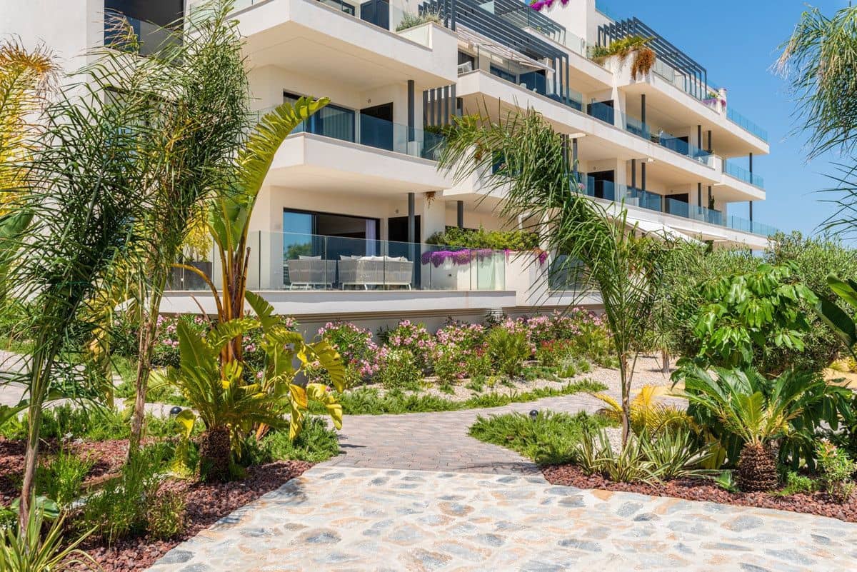 2 soverom Leilighet til salgs i Las Colinas Golf med svømmebasseng - € 479 000 (Ref: 10029464)
