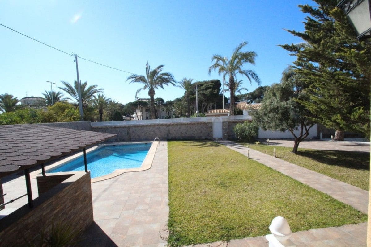 5 makuuhuone Huvila myytävänä paikassa Cabo Roig - 1 250 000 € (Ref: 10029466)