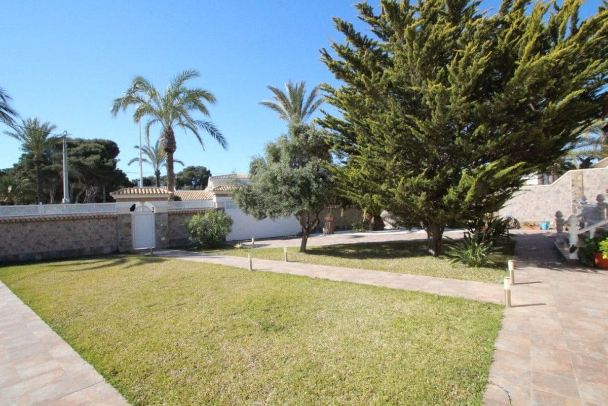 5 makuuhuone Huvila myytävänä paikassa Cabo Roig - 1 250 000 € (Ref: 10029466)