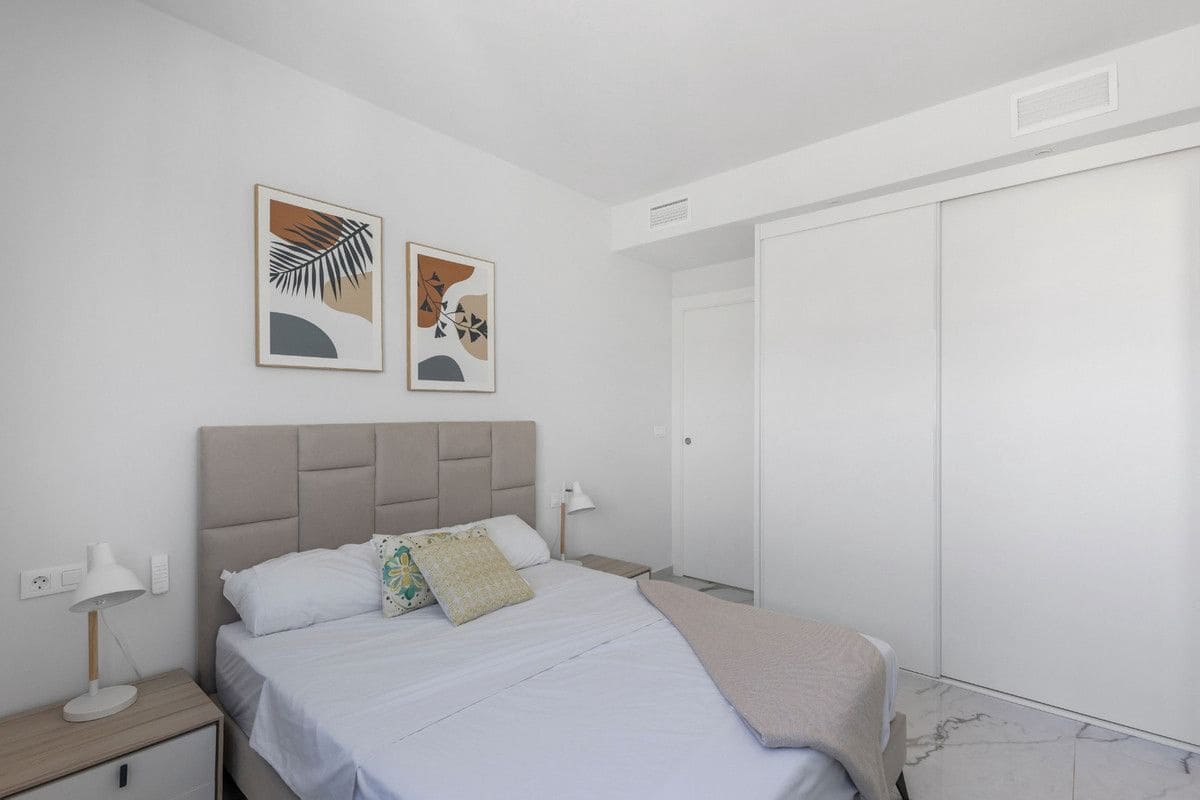 2 quarto Apartamento para venda em La Zenia com piscina - 495 000 € (Ref: 10029474)