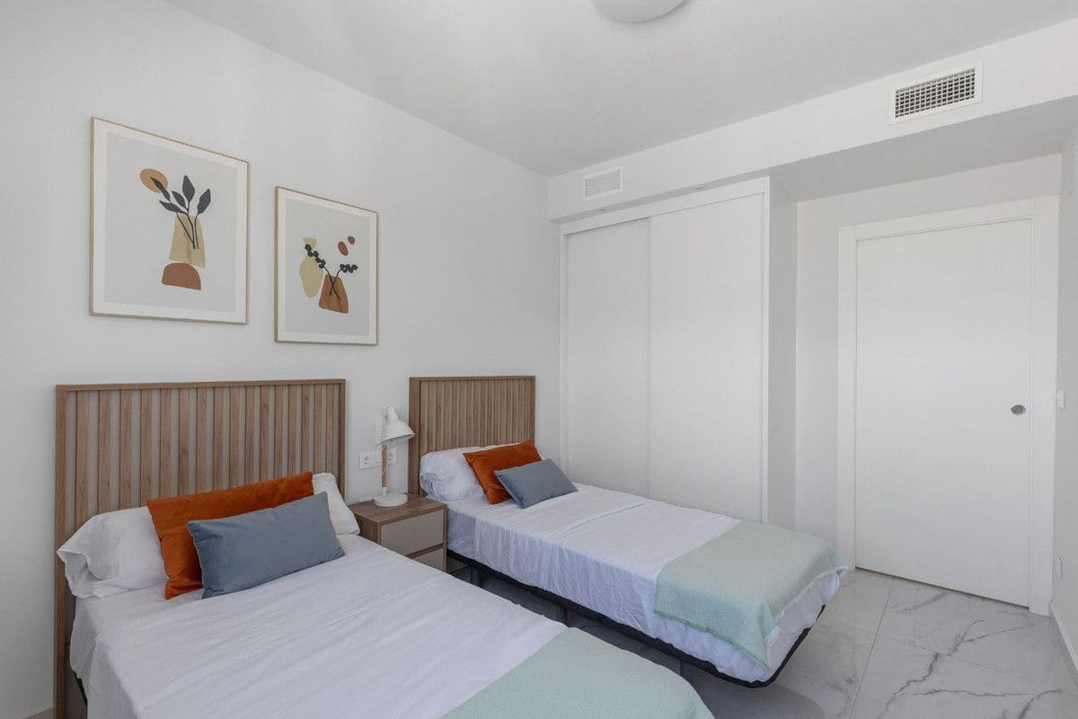 2 quarto Apartamento para venda em La Zenia com piscina - 495 000 € (Ref: 10029474)